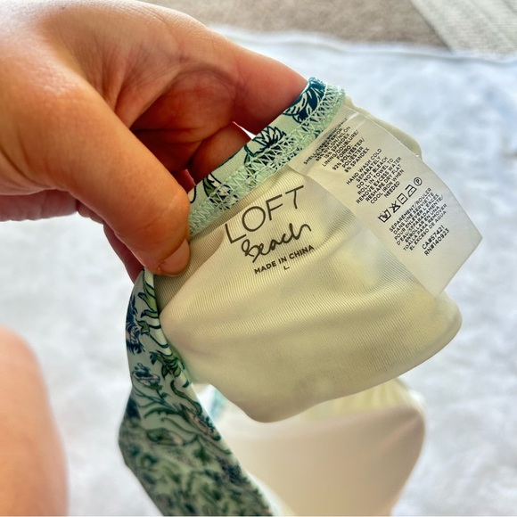 LOFT floral one shoulder bikini top - Picture 3 of 3